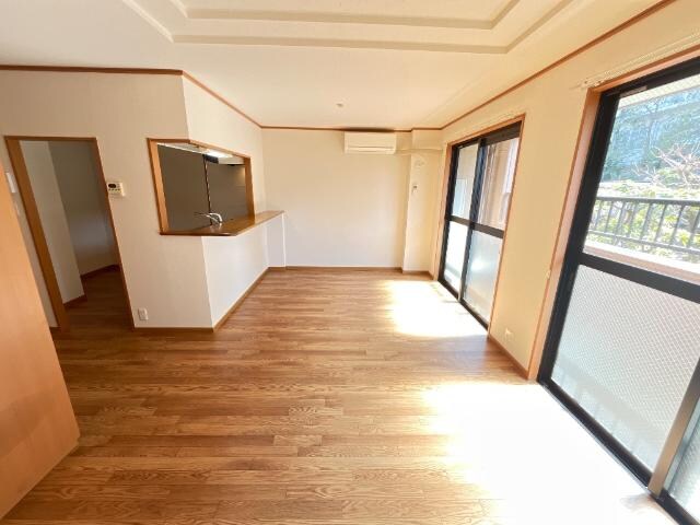 物件内観写真18　(リビング)