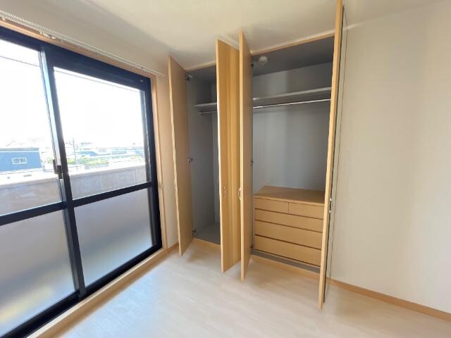 物件内観写真18　(クローゼット)