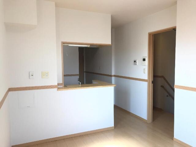 物件内観写真12　(リビング)