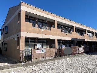 物件外観写真1　(外観写真（昼）)