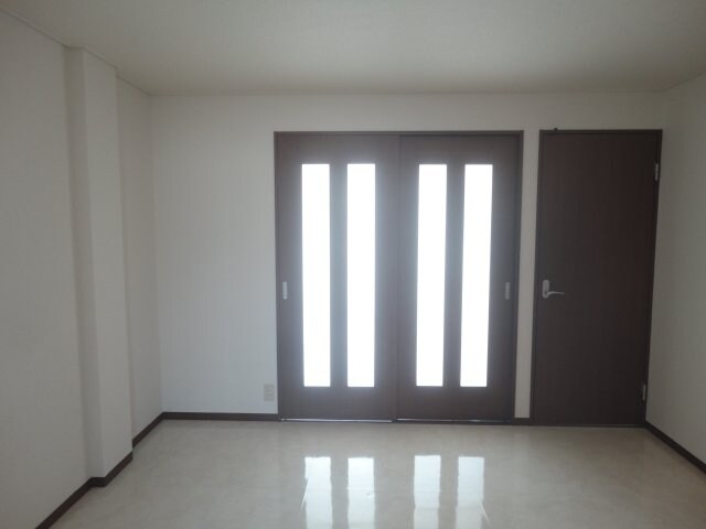 物件内観写真5　(リビング)