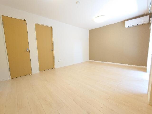 物件内観写真23　(洋室)