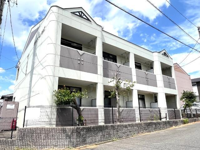 物件外観写真1　(外観写真（昼）)