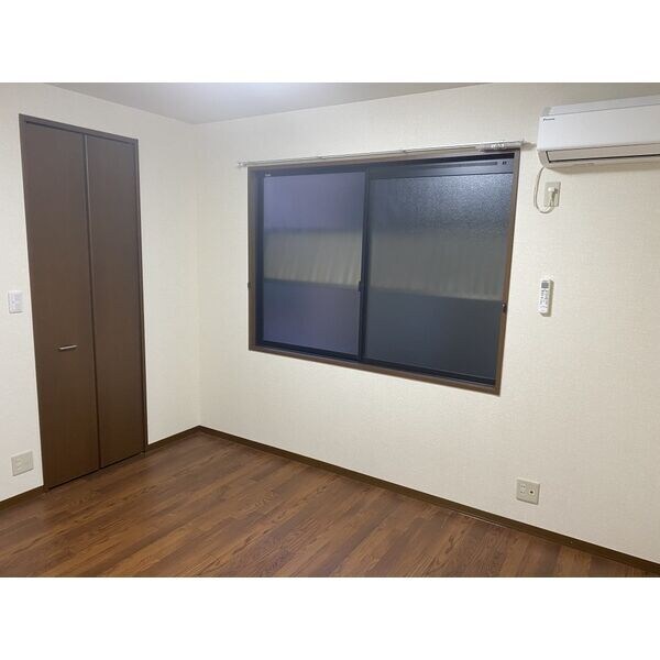 物件内観写真9　(室内写真は別部屋の写真です。)