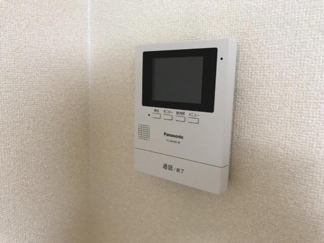 物件内観写真9　(カメラ付インターホン)