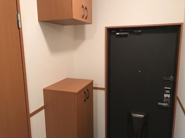 物件内観写真14　(下駄箱)