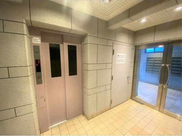 ロビー・ラウンジ