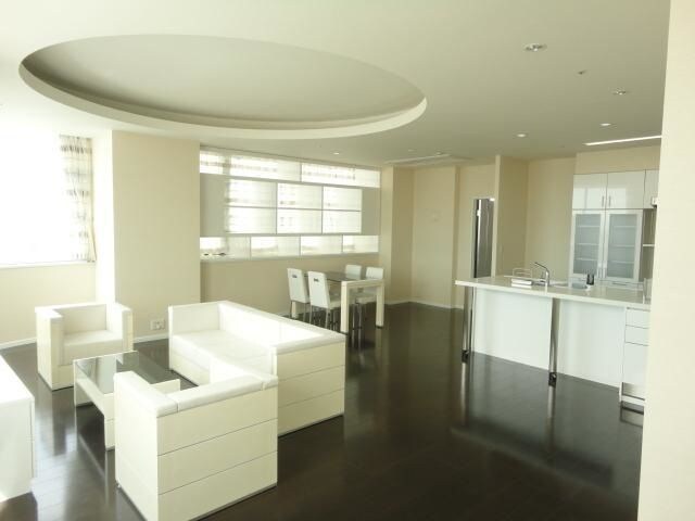 物件内観写真2　(写真・家具はイメージです。家電付きではありません。(T-HO)