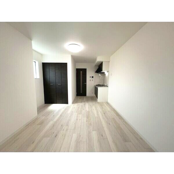 居室(ゆったりとした居間です)