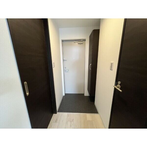 玄関(明るい玄関です)