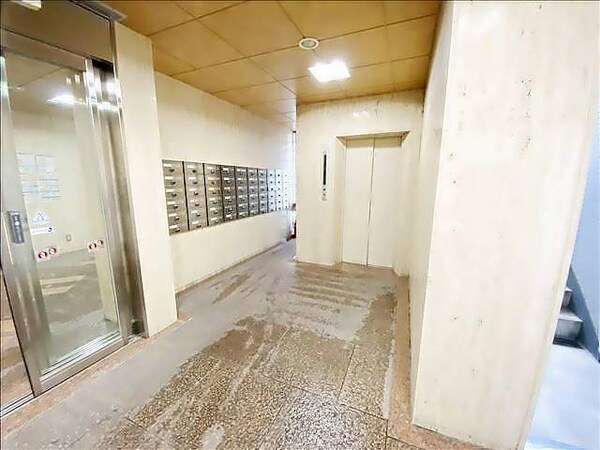 ロビー・ラウンジ(※写真は同じマンションの違う部屋のものになります。)