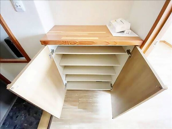 その他(※写真は同じマンションの違う部屋のものになります。)