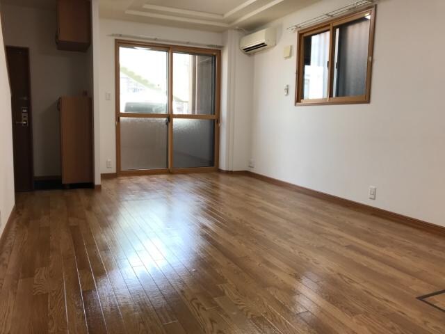 物件内観写真12　(リビング)