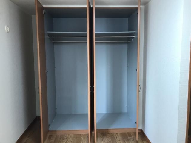 物件内観写真27　(クローゼット)