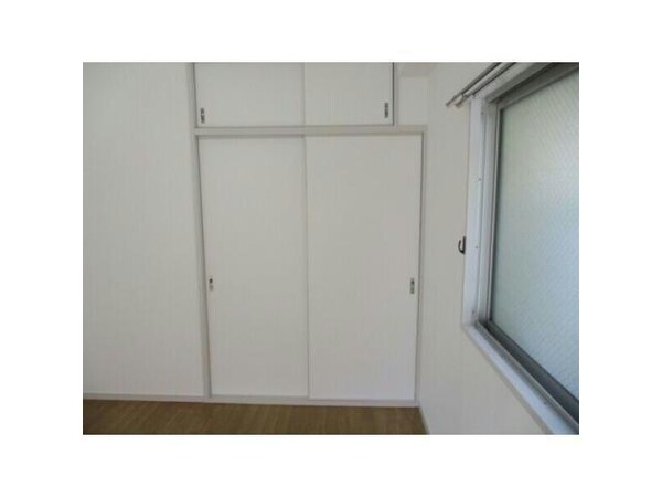 収納(※写真は同じマンションの違う部屋のものになります。)