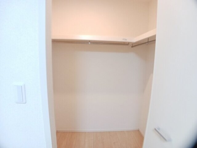 物件内観写真8　(収納があります)