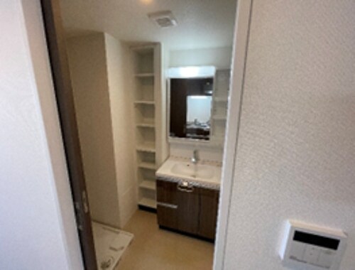 物件内観写真7　(洗面台　※同タイプの部屋のお写真です)