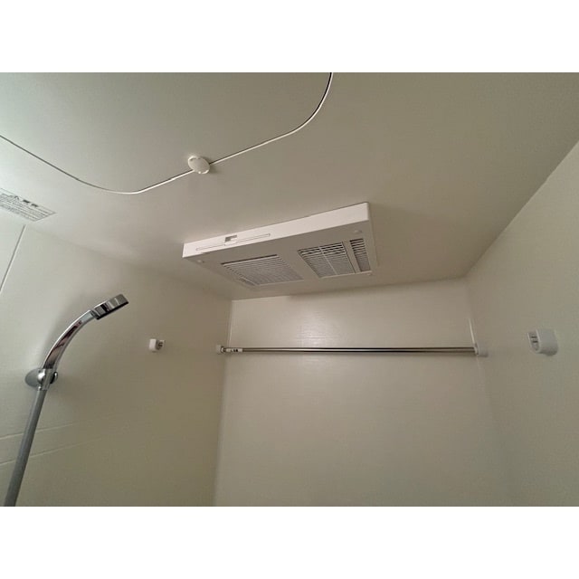 物件内観写真11　(浴室乾燥機)