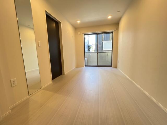 物件内観写真11　(洋室)