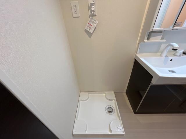 物件内観写真14　(洗濯機置場)