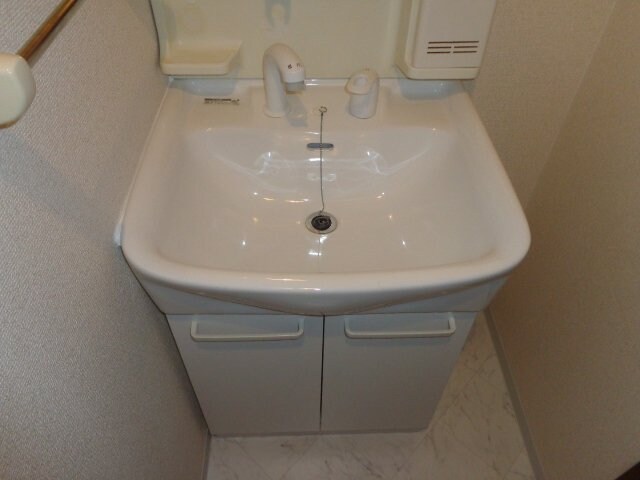 物件内観写真9　(洗髪洗面化粧台)
