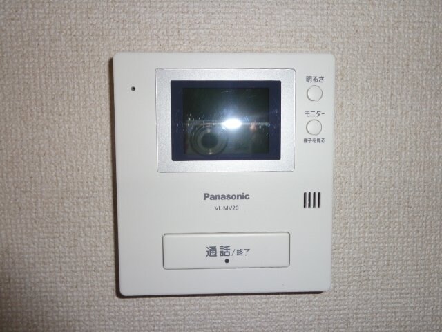 物件内観写真16　(カメラ付インターホン)