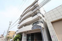 名古屋市営地下鉄鶴舞線 庄内緑地公園駅 5階建 築32年の外観写真