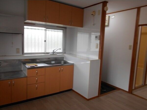 キッチン(※写真は同じマンションの違う部屋のものになります。)