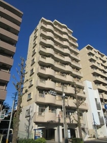 パリーマンションの外観写真