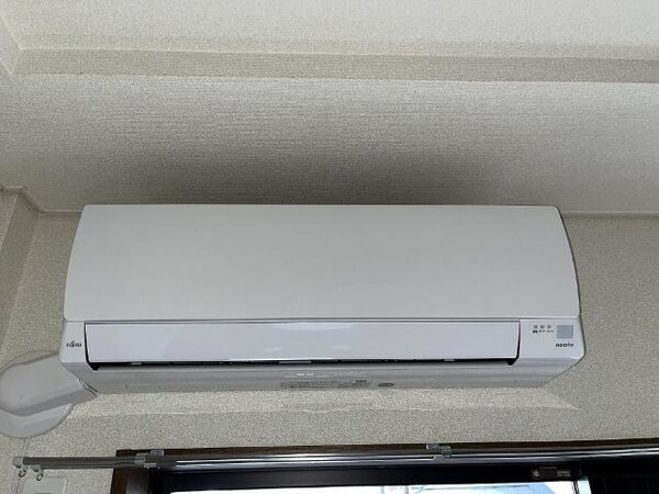 建物設備(リビングエアコン)