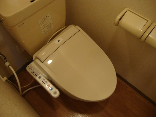 トイレ(シャワー付トイレ)