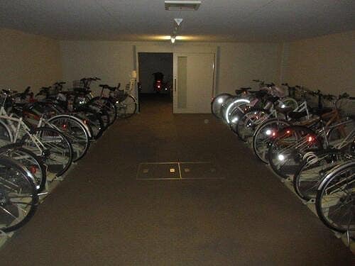 物件内観写真17　(駐輪場)