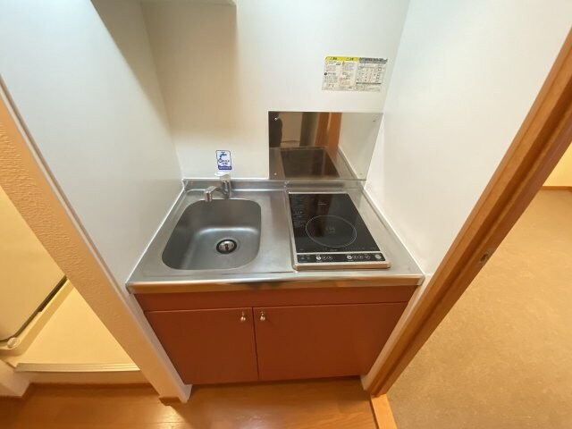 物件内観写真7　(電気コンロ　2口)