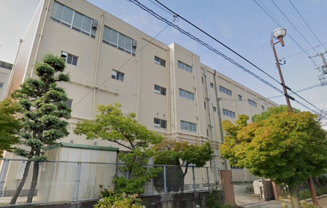 名古屋市立鳴海中学校