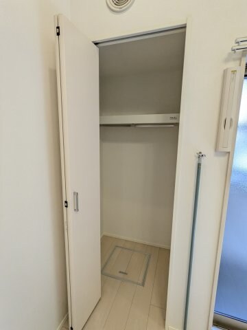 物件内観写真13　(103号室クローゼット)