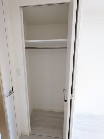 物件内観写真12　(クローゼット)
