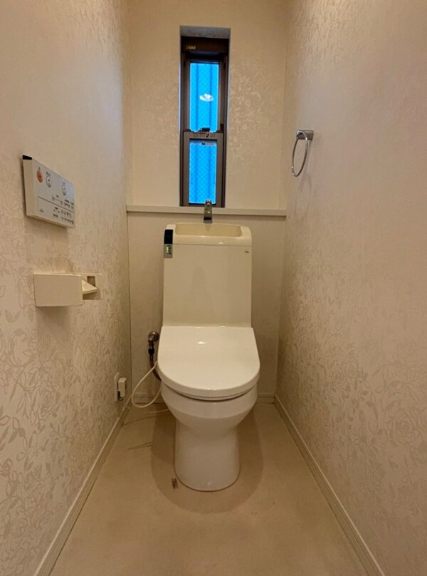 トイレ(コンパクトで使いやすいトイレです)