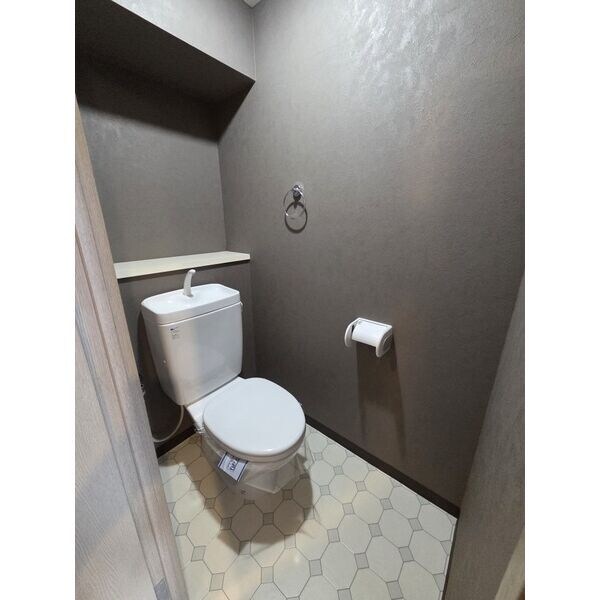 物件内観写真9　(室内写真は別部屋の写真です。)