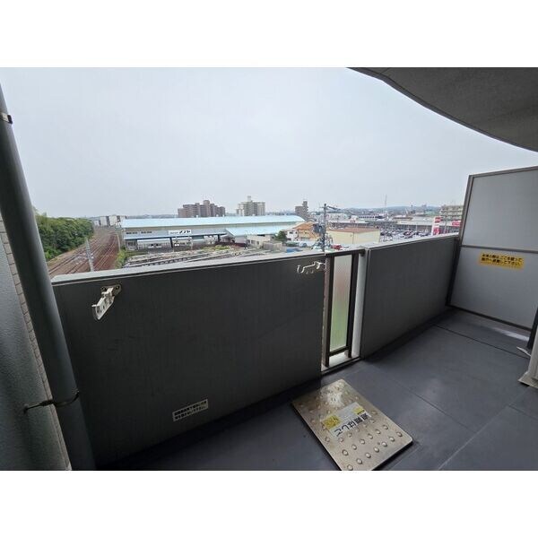 物件内観写真12　(室内写真は別部屋の写真です。)