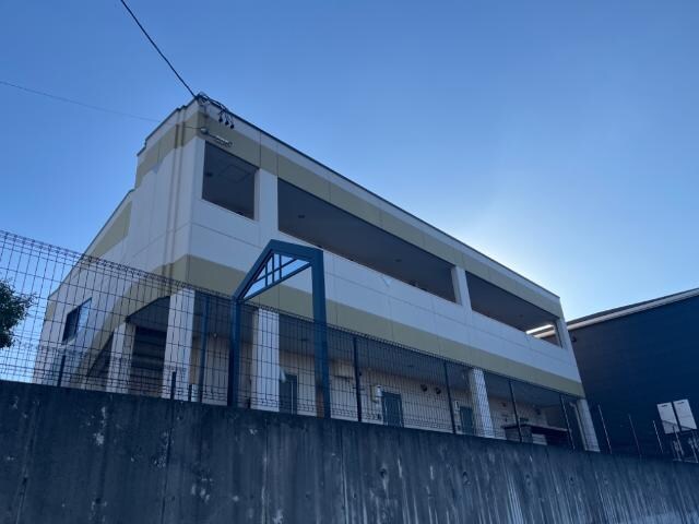 物件外観写真2　(外観写真（昼）)