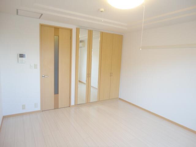 物件内観写真6　(洋室)