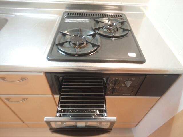 物件内観写真16　(2口ガスコンロ)