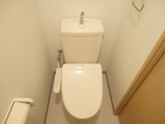 物件内観写真20　(シャワー付トイレ)