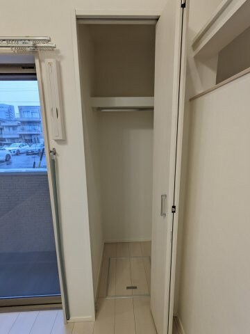 物件内観写真8　(クローゼット)