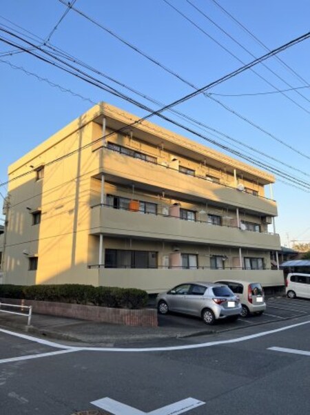 メモアール丸万（１０１）外観写真