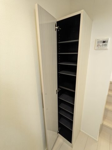 物件内観写真15　(ｼｭｰｽﾞﾎﾞｯｸｽ)