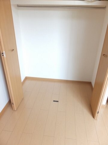 物件内観写真11　(大きなものも収納できそうです)