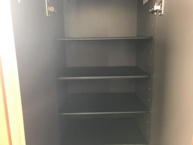 物件内観写真11　(下駄箱)