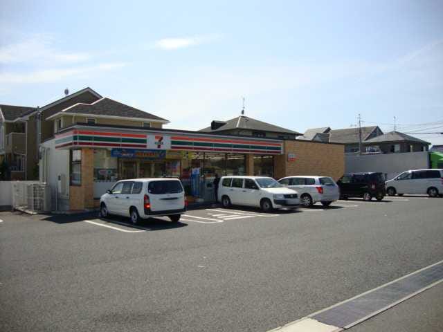 物件外観写真6　(セブンイレブン（コンビニ）まで418ｍ)