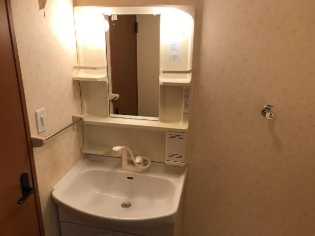 物件内観写真13　(洗面)